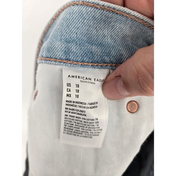 American Eagle Light Wash Strigid 90s Boyfriend Shorts Women's 10/30 NWT New - Picture 10 of 12